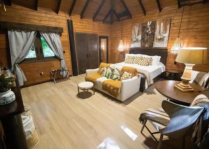 Platon Ecolodge