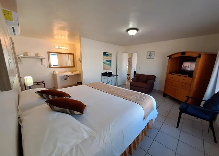 #55 Suite Bungalow Seaside Hotel & Victors Rv Park