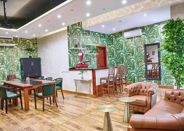 Roma Hotel & Restaurant