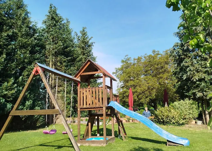 Cafe Und Hotel Zum Gruenen Baum