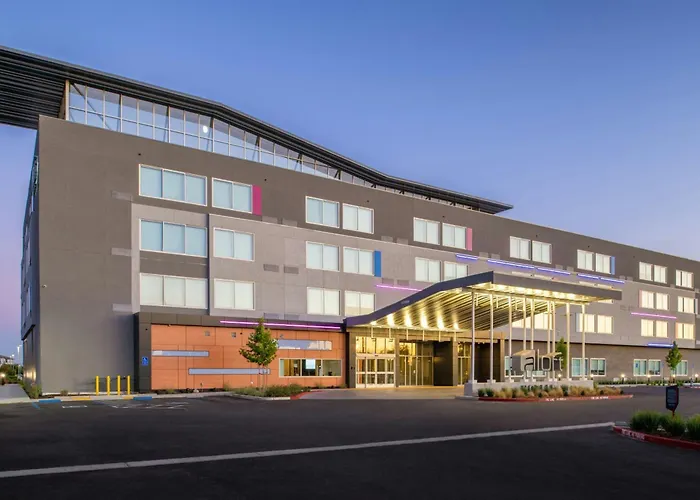 Aloft By Marriott Sacramento Airport Natomas
