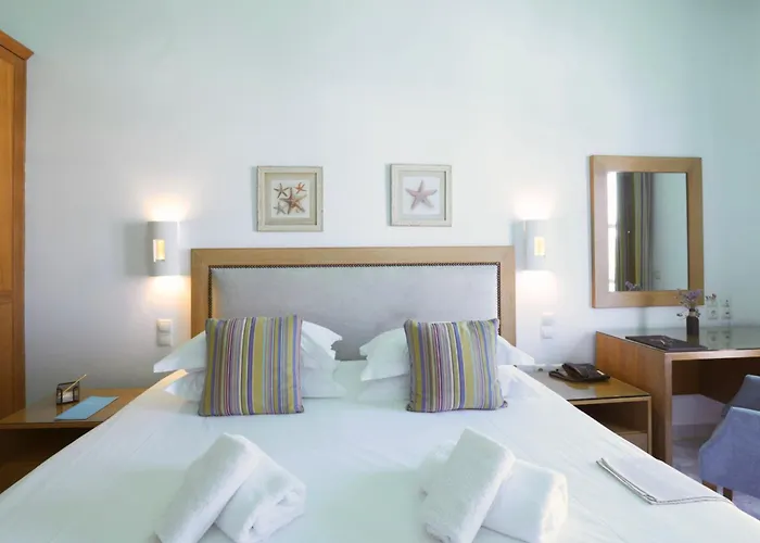 Poseidon Hotel Suites