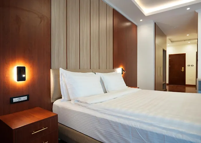 Crescent International Hotel