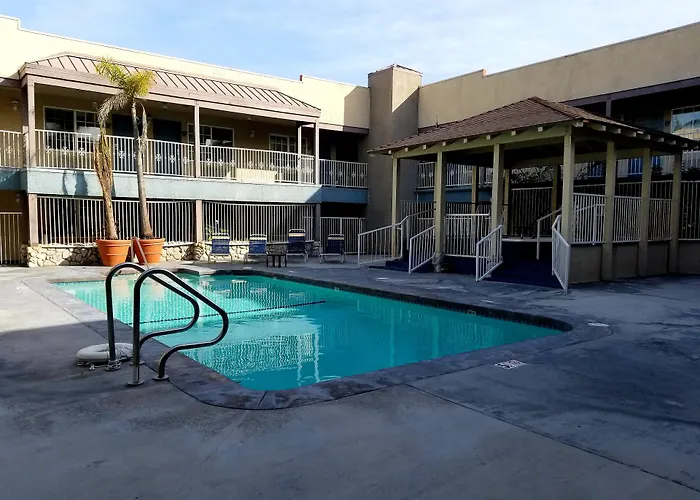 Wave Hotel Manhattan Beach
