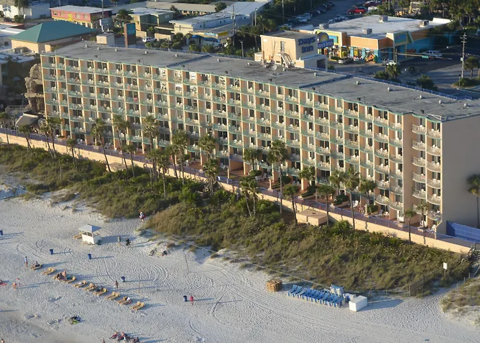 Days Inn By Wyndham Panama City Beach Beachfront Resort