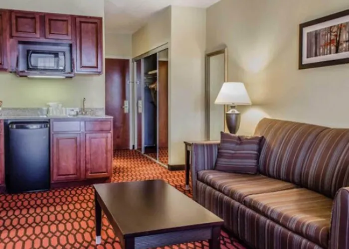 Baymont By Wyndham Harrisburg