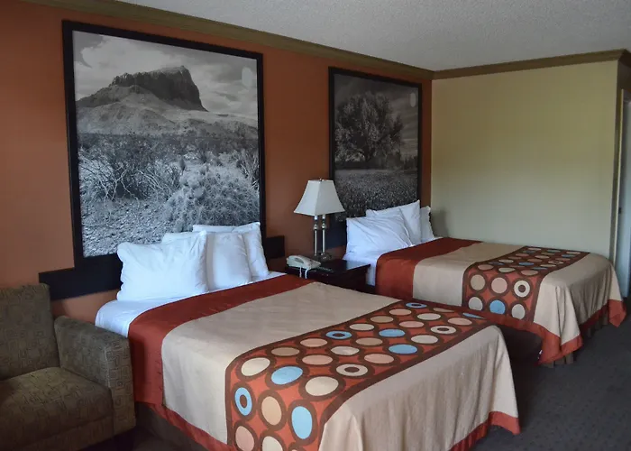 Hill Country Inn And Suite