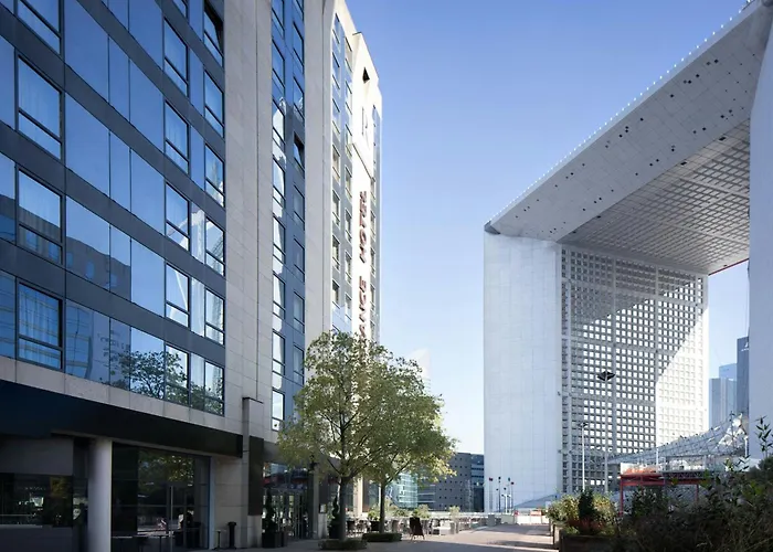 Renaissance Paris La Defense Hotel