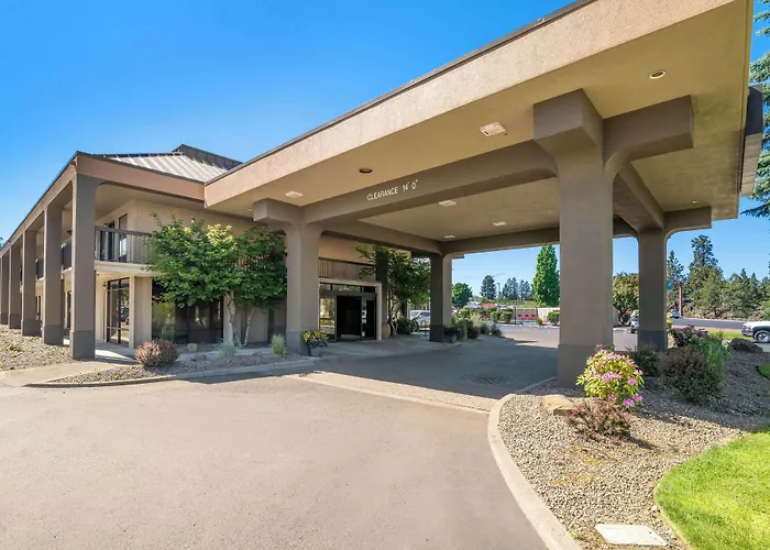 Red Lion Inn & Suites Deschutes River - Bend