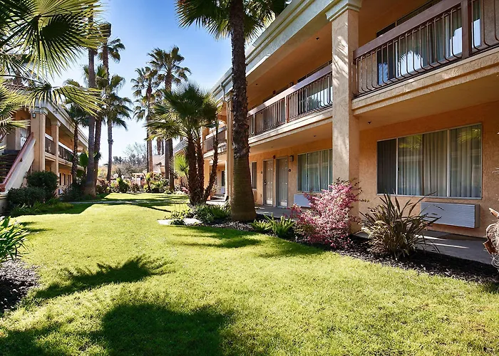 Best Western Palm Court Inn