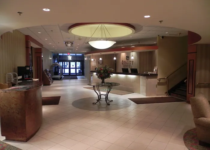 Quality Hotel & Suites At The Falls