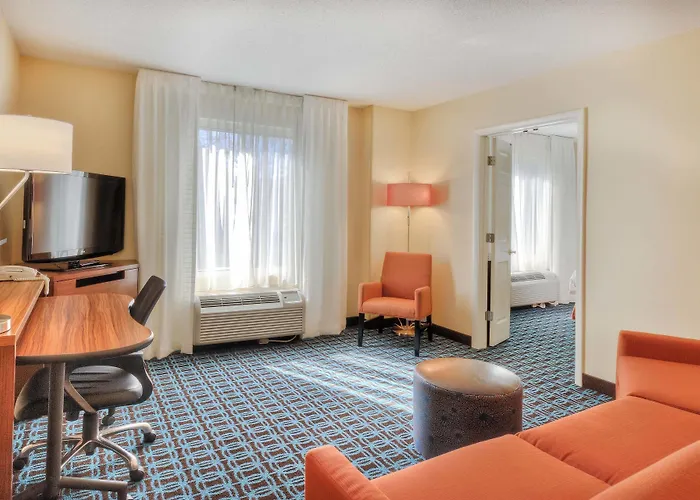 Fairfield Inn & Suites Raleigh Crabtree Valley