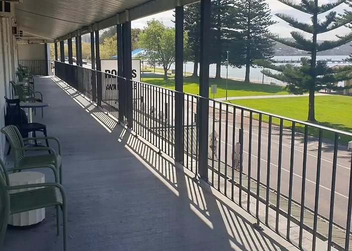Grand Tasman Hotel