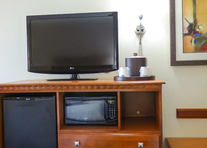 Hampton Inn Charleston-Southridge