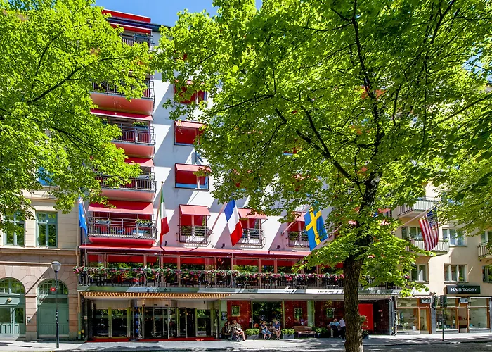 Hotel Rival