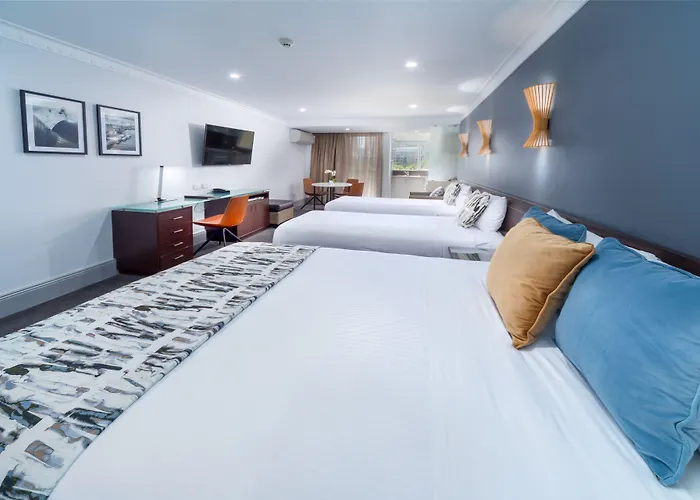Hyde Park Inn