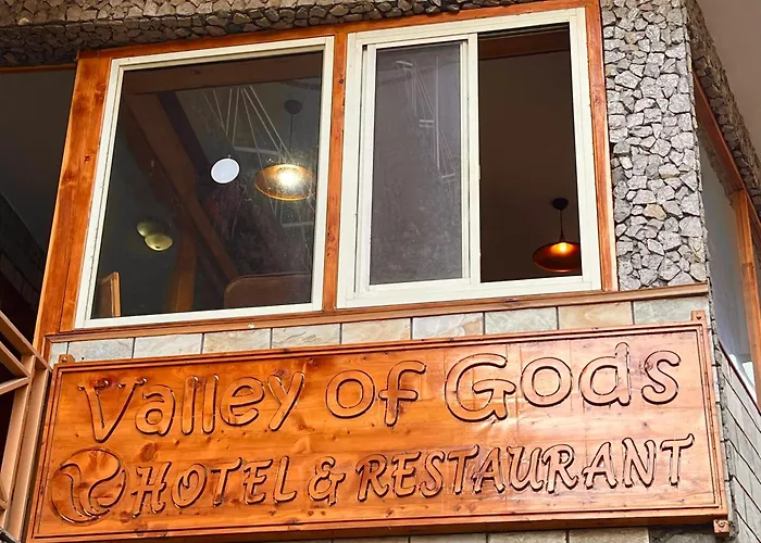 Hotel Valley Of Vashisht - Scenic River & Mountain View Hotel In Manali