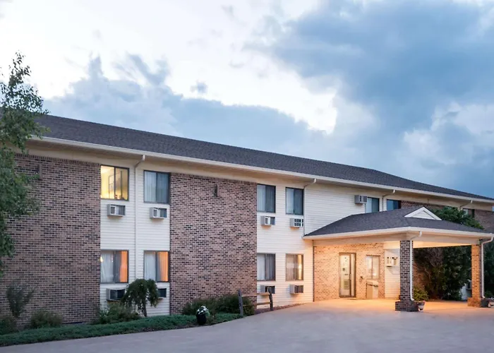 Super 8 By Wyndham Milbank Sd Hotel