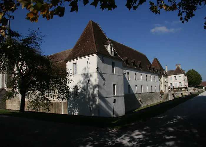 Hotel Chateau De Gilly
