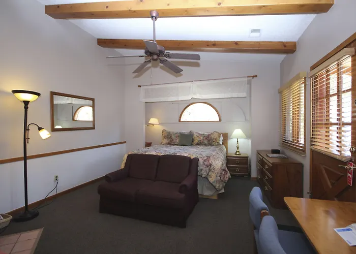Streamside On Fall River