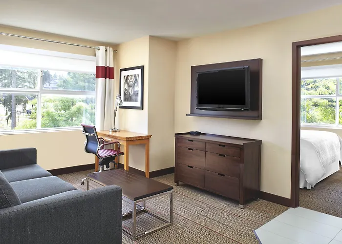Four Points By Sheraton Surrey