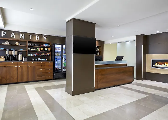 Four Points By Sheraton Surrey