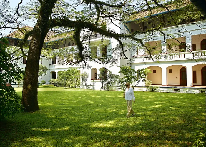 Brunton Boatyard - A Cgh Earth Experience