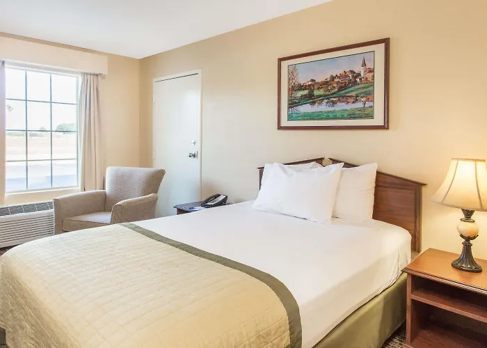 Baymont By Wyndham Dunn