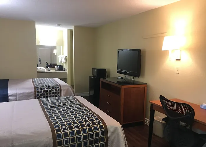 Navasota Inn