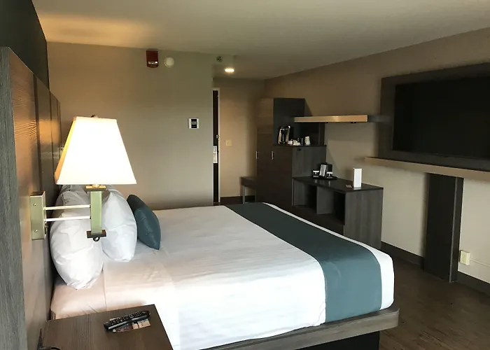 Rit Inn & Conference Center