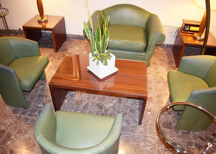 Hotel Solans Carlton