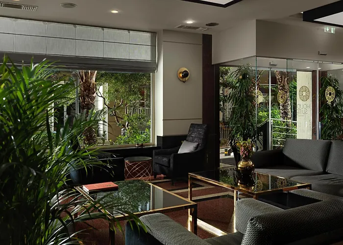 Holiday Suites