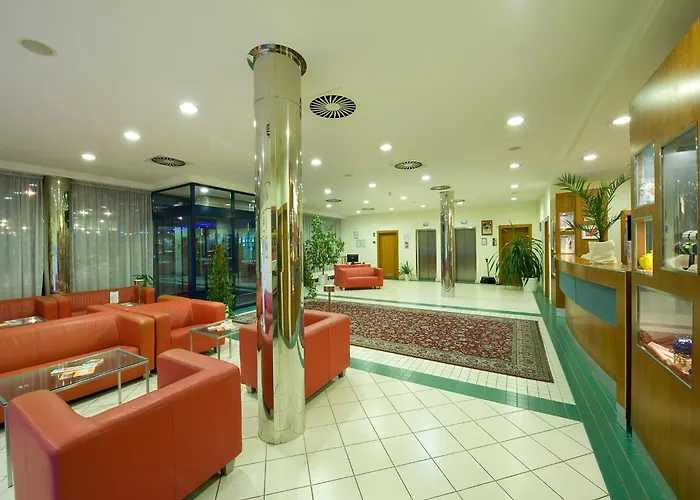 Ramada Airport Hotel Prague