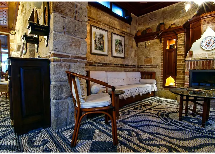 Minyon Hotel