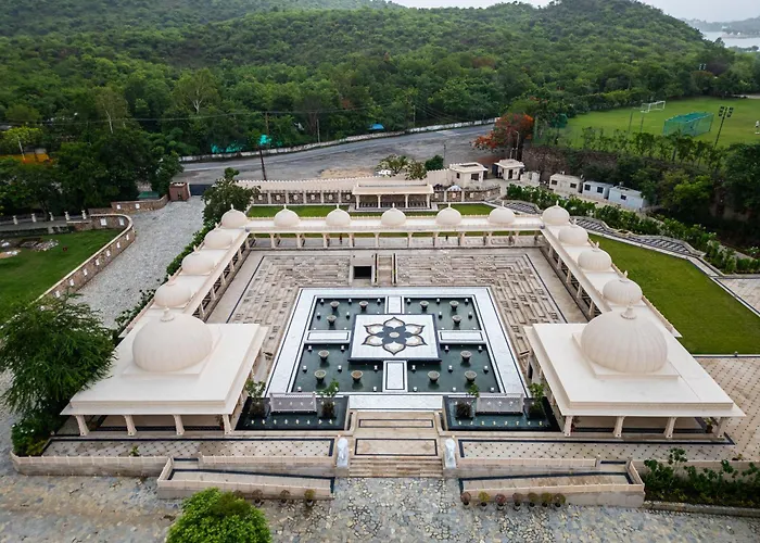 Wyndham Grand Udaipur Palace Pure Vegetarian Hotel