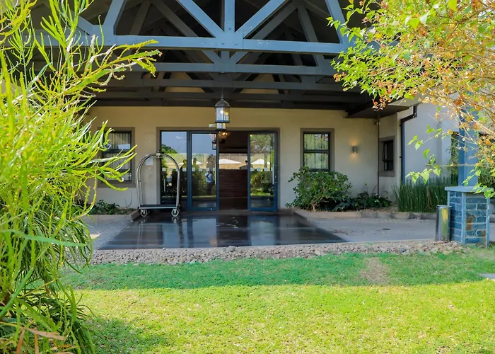 Greenwood Manor Hotel