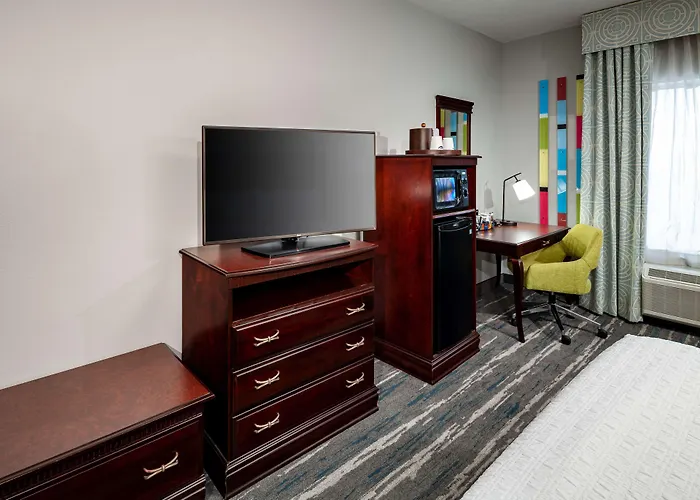 Hampton Inn & Suites Texarkana