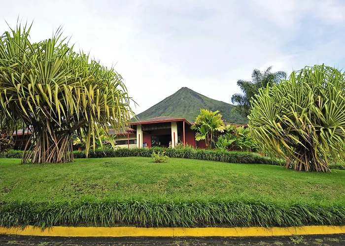 Hotel Lomas Del Volcan