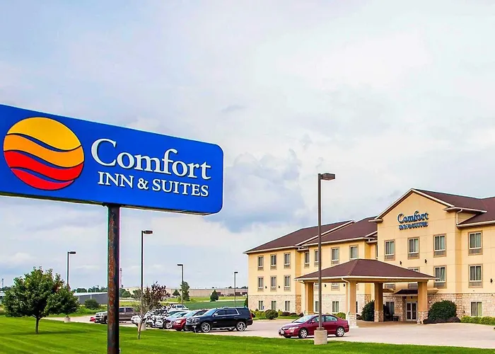 Comfort Inn & Suites Grinnell Near I-80