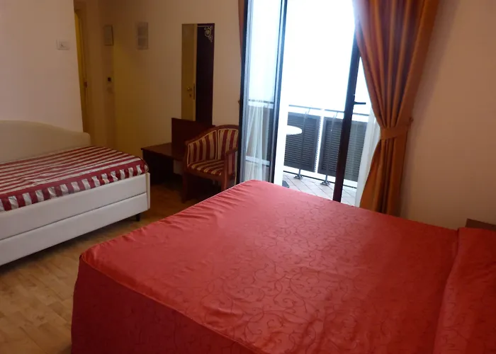 Hotel Joli