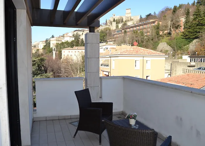 Hotel Joli