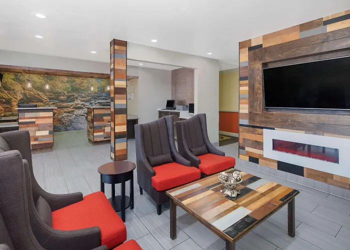 La Quinta Inn By Wyndham Calhoun South I-75