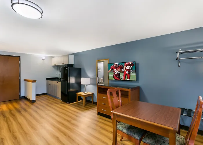 Hometowne Studios By Red Roof Denver - Lancaster County