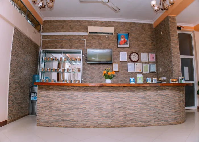 Cashewnut Hotel