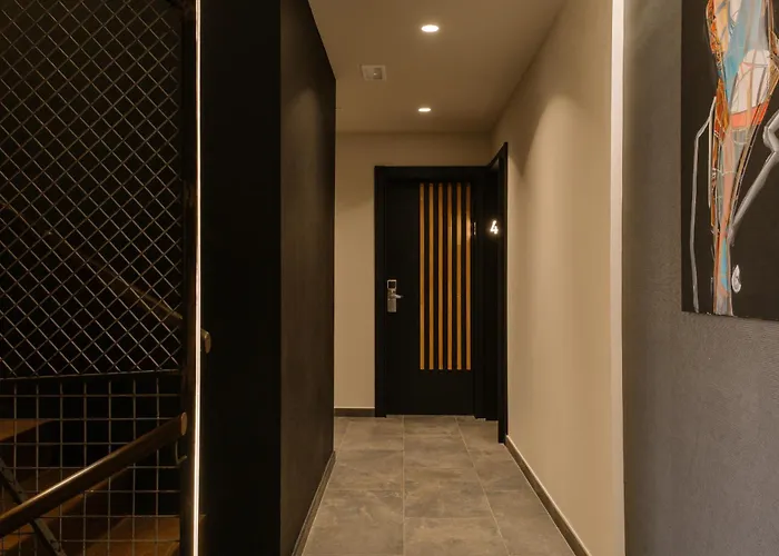 Pou By Seaward Suites (Adults Only)