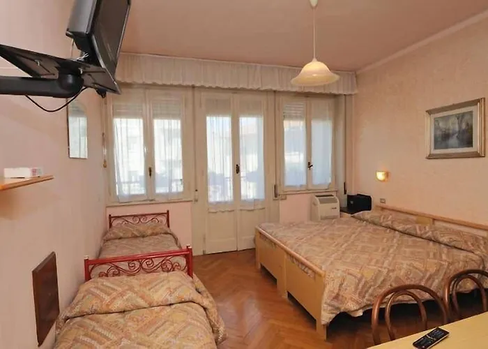 Hotel Elena