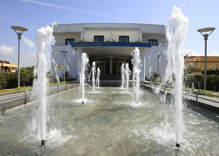 La Costiera Hotel