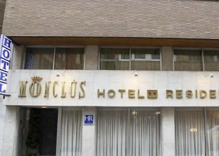 Monclús