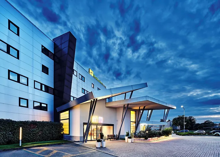 Holiday Inn Express Milan-Malpensa Airport By Ihg