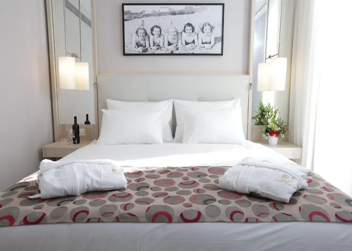 Astral Maris Hotel